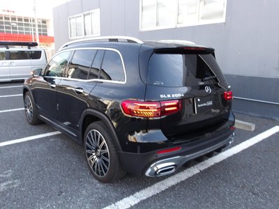 MERCEDES-BENZ GLB - 4