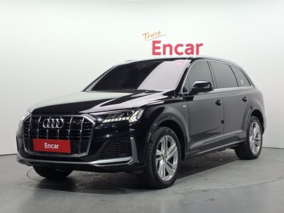 AUDI Q7 - 1