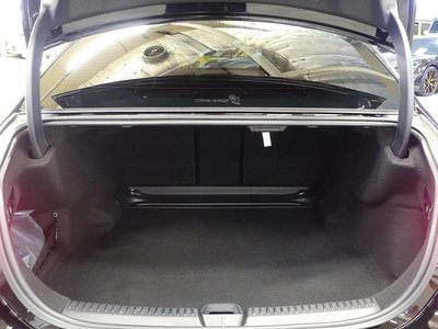 MERCEDES-BENZ E-CLASS - 10