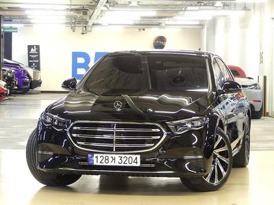MERCEDES-BENZ E-CLASS - 1