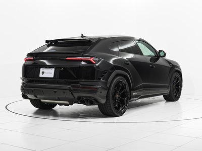 2024 Lamborghini URUS — фото 8