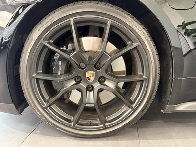 2026 Porsche TAYCAN photo 6