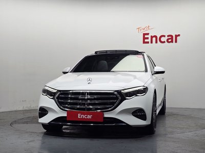 صورة 2 لـ 2025 Mercedes-BENZ E-CLASS