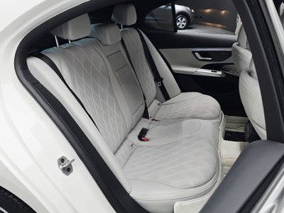 2025 Mercedes-BENZ E-CLASS — миниатюра 17