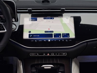 2025 Mercedes-BENZ E-CLASS — миниатюра 18