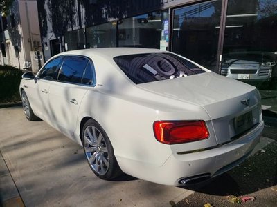 BENTLEY FLYING SPUR - 3