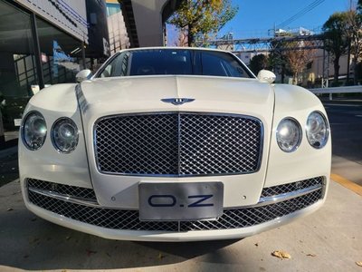 BENTLEY FLYING SPUR - 7