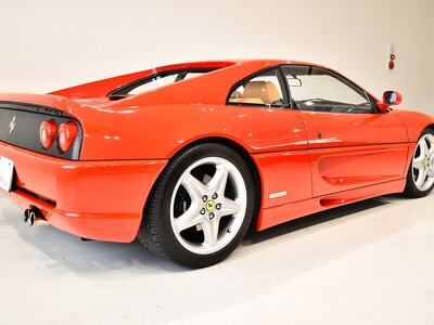 FERRARI F355 - 6