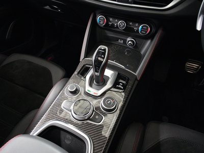 ALFA ROMEO STELVIO - 9