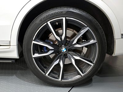BMW X7 - 8