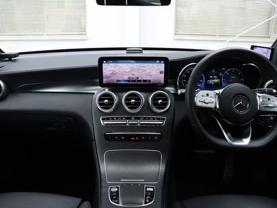 MERCEDES-BENZ GLC - 4