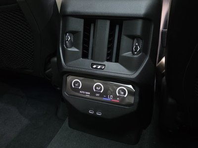 2025 BMW X3 thumbnail 19