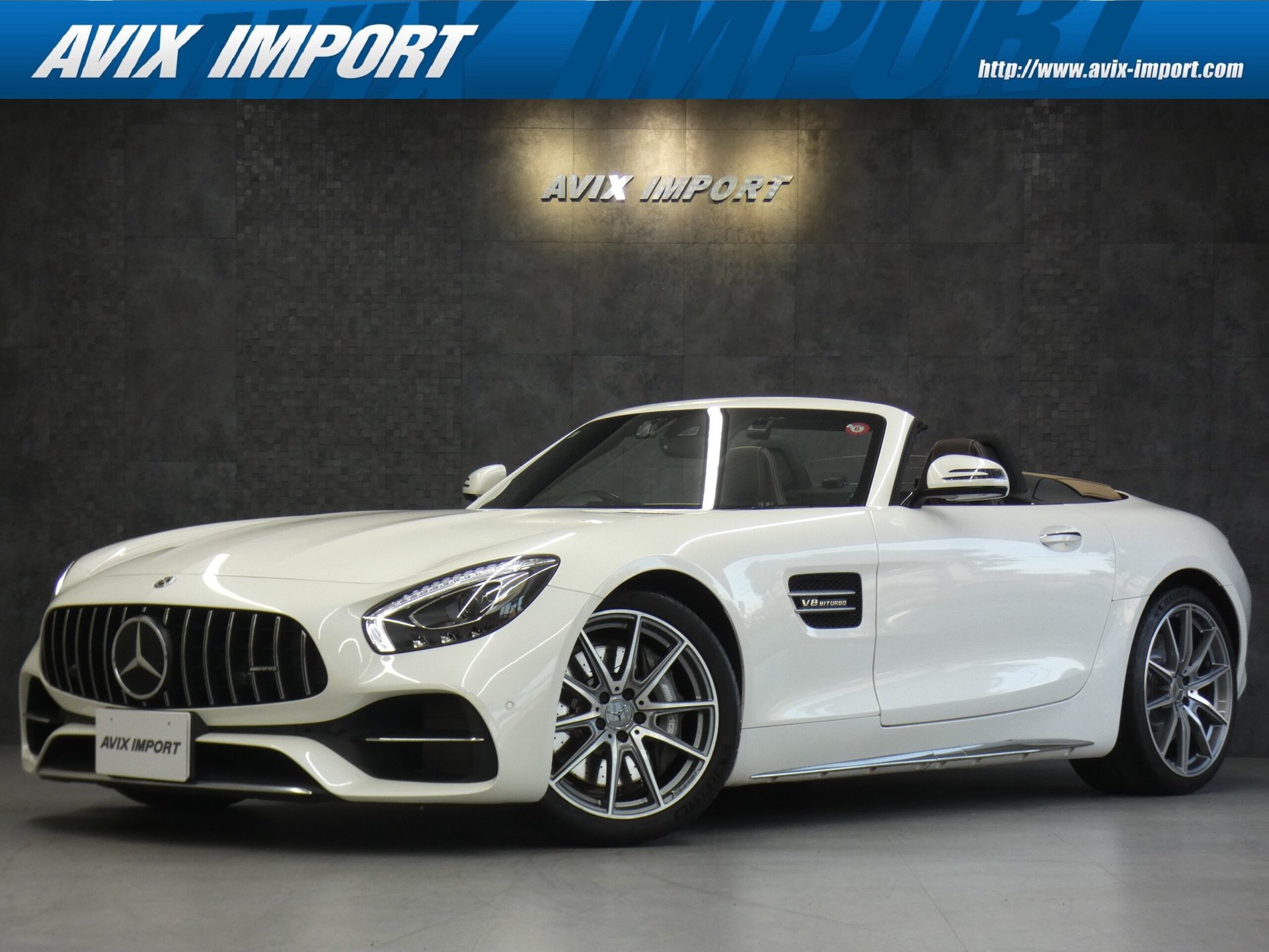MERCEDES-BENZ GT ROADSTER AMG - View 1