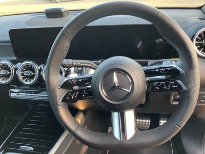 MERCEDES-BENZ GLB - 8