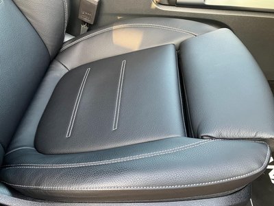 MERCEDES-BENZ GLB - 10