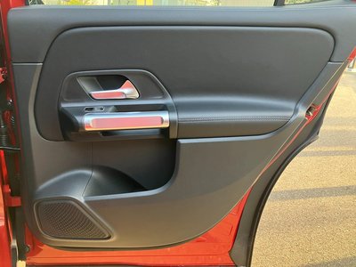 2025 Mercedes-BENZ GLB — миниатюра 28