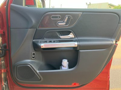 2025 Mercedes-BENZ GLB — миниатюра 13