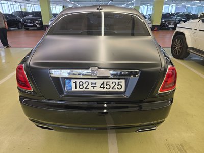 ROLLS-ROYCE GHOST - 3