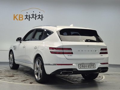 صورة 4 لـ 2023 Genesis GV80