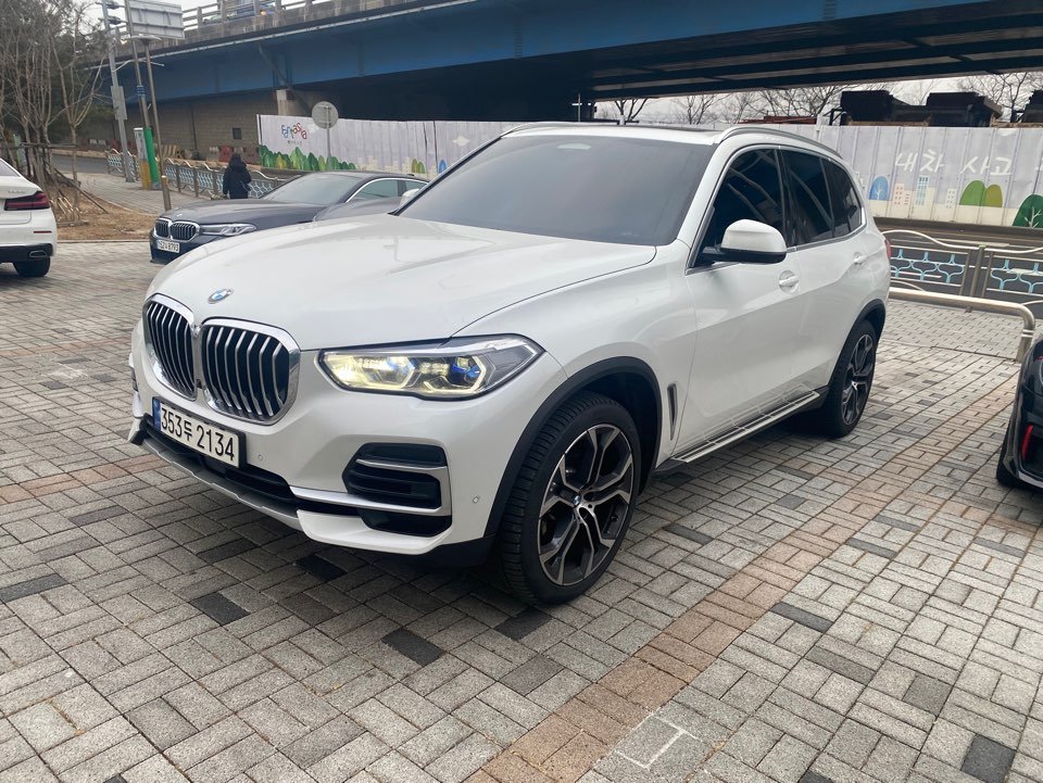BMW X5 - View 1