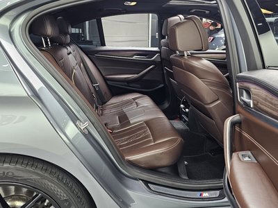 2017 BMW 5 SERIES — миниатюра 12
