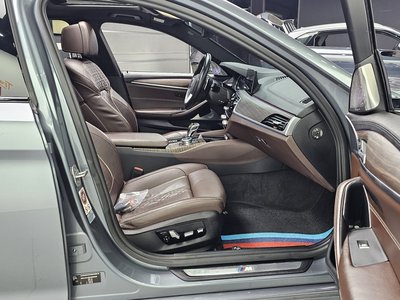 2017 BMW 5 SERIES — миниатюра 11