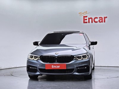 2017 BMW 5 SERIES — фото 2