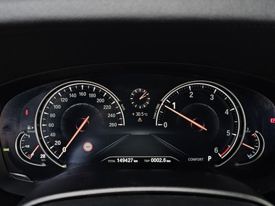 2017 BMW 5 SERIES — фото 8