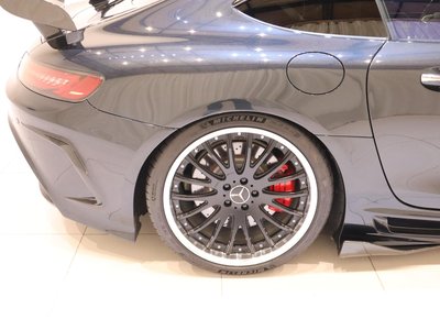 MERCEDES-BENZ GT AMG - 9