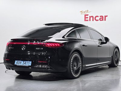 MERCEDES-BENZ EQS - 3