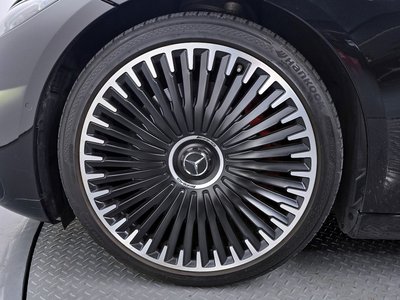 MERCEDES-BENZ EQS - 6