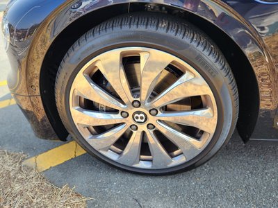 BENTLEY FLYING SPUR - 6