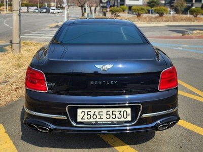 BENTLEY FLYING SPUR - 3