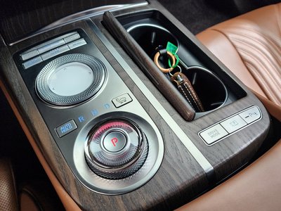 GENESIS G80 (RG3) - 9