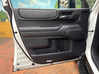 2025 Toyota LAND CRUISER 250 — миниатюра 23