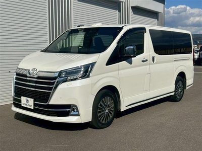TOYOTA GRAND ACE