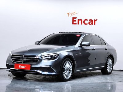 MERCEDES-BENZ E-CLASS - 1