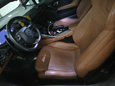 LAMBORGHINI HURACAN - 3