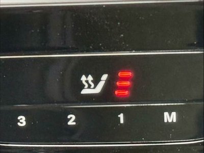 MERCEDES-BENZ GLC - 10