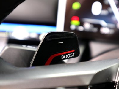 2025 BMW 5 SERIES — миниатюра 14