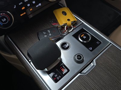 2023 LAND Rover RANGE ROVER — миниатюра 12