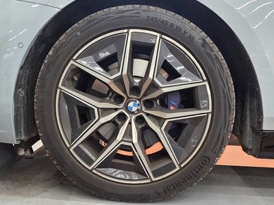صورة 6 لـ 2026 BMW 5 SERIES