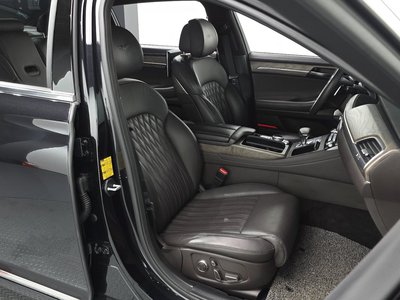 2020 Genesis G90 — миниатюра 12