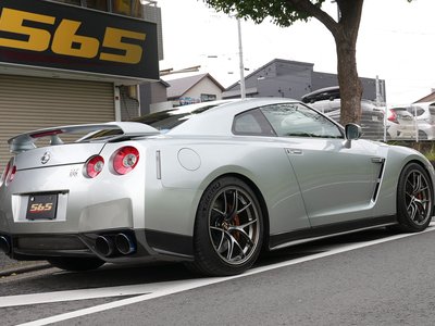 NISSAN GT-R - 5