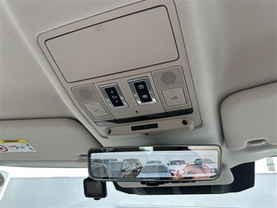 LAND ROVER DEFENDER - 4