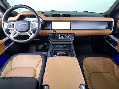 LAND ROVER DEFENDER - 5