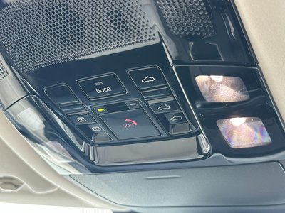2025 Lexus RX — миниатюра 33