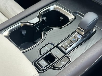 2025 Lexus RX — миниатюра 54
