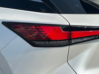 2025 Lexus RX — миниатюра 22