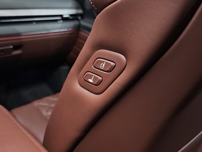 2024 Genesis GV80 thumbnail 35